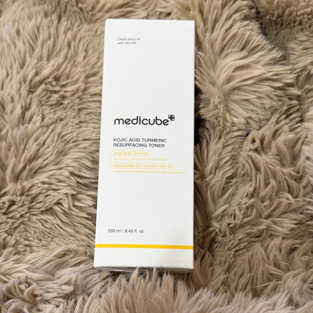 Medicube Kojic Acid Tumeric Resurfacing Toner